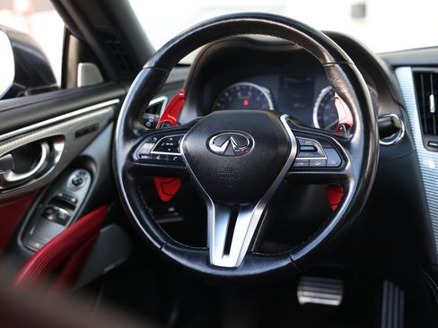Used 2019 INFINITI Q60 Red Sport 400 RWD image 33