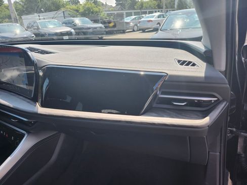 New 2025 Audi Q5 Premium image 22