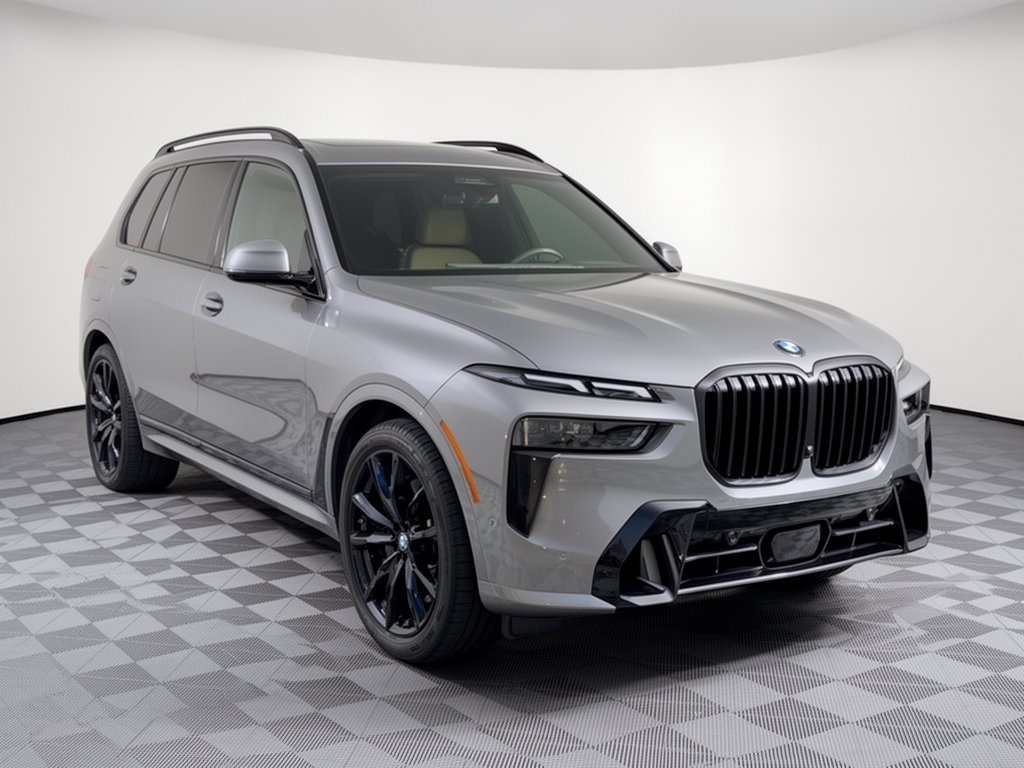 Used 2025 BMW X7 xDrive40i w/ M Sport Package AWD/4WD image 7