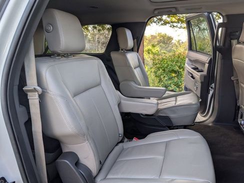 Used 2020 Ford Expedition Max XLT w/ Equipment Group 202A image 20