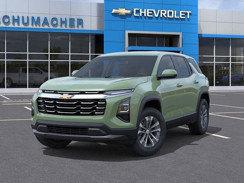 New 2026 Chevrolet Equinox LT w/ Convenience Package II AWD/4WD image 6