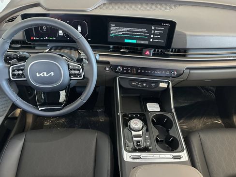New 2026 Kia Carnival SX FWD image 13