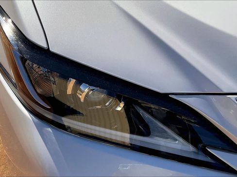 Used 2023 Lexus ES 350 w/ Premium Package FWD image 28