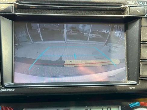 Used 2015 Toyota RAV4 XLE image 32