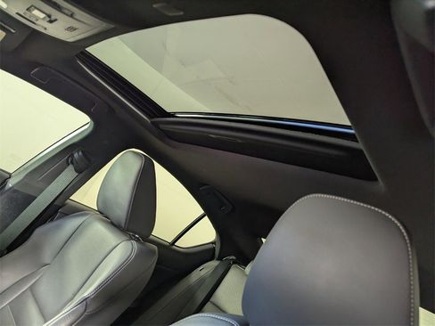 Used 2023 Lexus IS 500 image 13