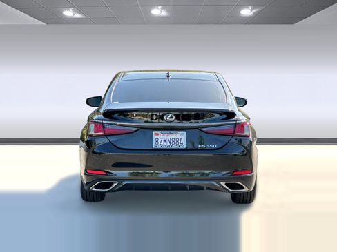 Certified 2022 Lexus ES 350 F Sport FWD image 9