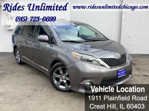 Used 2016 Toyota Sienna SE w/ SE Preferred Package FWD image 10