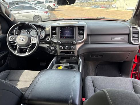 Used 2020 RAM 1500 Big Horn AWD/4WD image 9