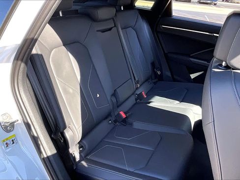 Certified 2025 Audi Q3 2.0T Premium w/ Convenience Package image 18