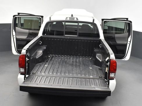 Used 2022 Toyota Tacoma SR w/ SR Convenience Package RWD image 43