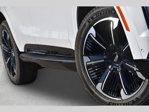 New 2026 Cadillac Escalade IQ Sport 1 w/ LPO, Floor Liner Package AWD/4WD image 10