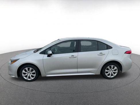 Used 2024 Toyota Corolla LE image 9