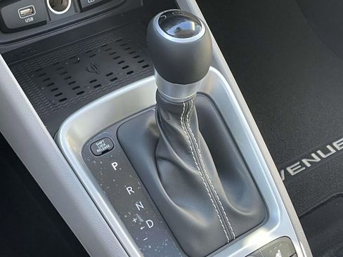 New 2026 Hyundai Venue SEL image 30