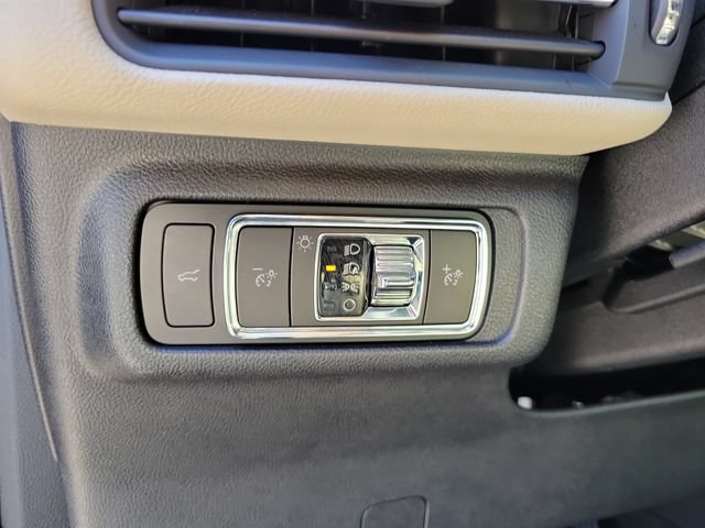 Used 2025 Lincoln Corsair FWD image 24