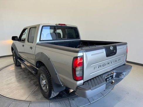 Used 2002 Nissan Frontier XE image 8
