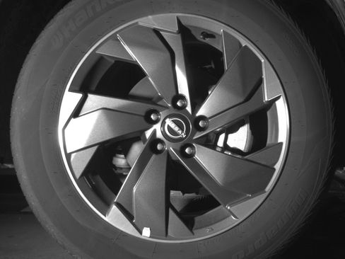 Used 2025 Nissan Rogue SV AWD/4WD image 16