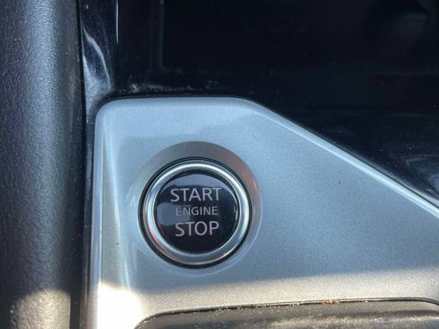 Used 2024 Nissan Altima 2.5 SV FWD image 29