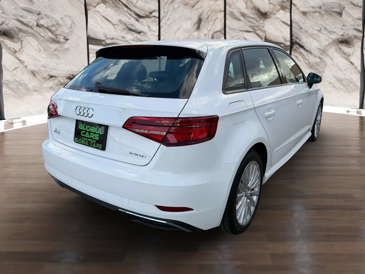 Used 2017 Audi A3 e-tron Premium FWD image 5