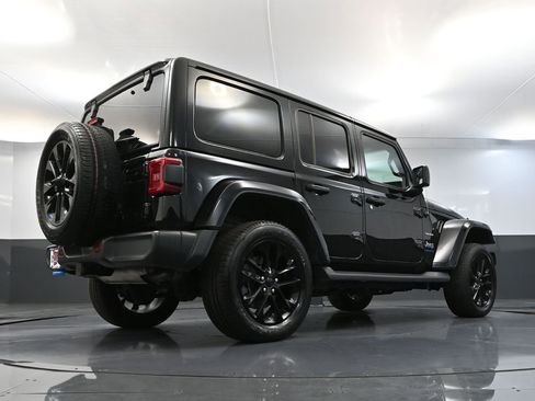 Used 2023 Jeep Wrangler Unlimited Sahara w/ Cold Weather Group image 51