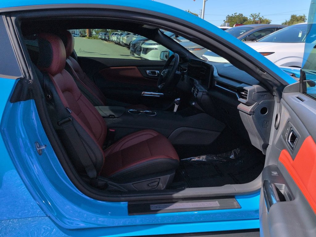 Used 2025 Ford Mustang Premium RWD image 13