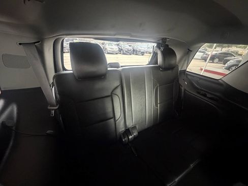 Used 2015 Chevrolet Tahoe LTZ AWD/4WD image 17