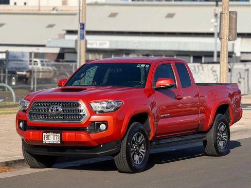 Used 2016 Toyota Tacoma 2WD Access Cab image 1
