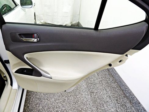 Used 2012 Lexus IS 250 RWD image 12