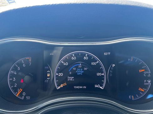 Used 2018 Jeep Grand Cherokee Limited AWD/4WD image 19