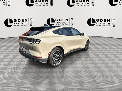 Used 2025 Ford Mustang Mach-E Premium AWD/4WD image 8