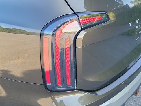 Used 2024 Kia Telluride EX FWD image 11
