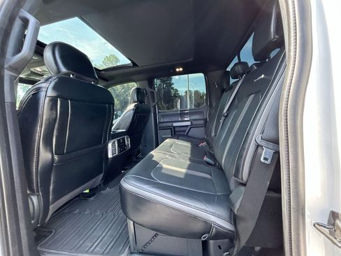 Used 2020 Ford F450 Platinum w/ FX4 Off-Road Package image 32