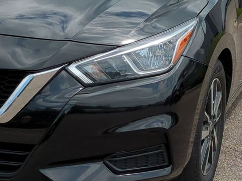 Used 2021 Nissan Versa SV FWD image 11