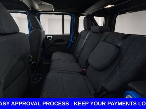 Used 2024 Jeep Wrangler Unlimited w/ Convenience Group image 11