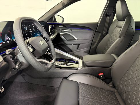 New 2025 Audi SQ5 Premium Plus image 5