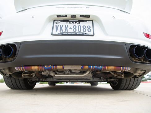 Used 2015 Porsche 911 Turbo S image 9