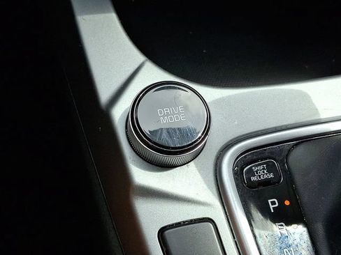Used 2024 Kia Seltos LX AWD/4WD image 22
