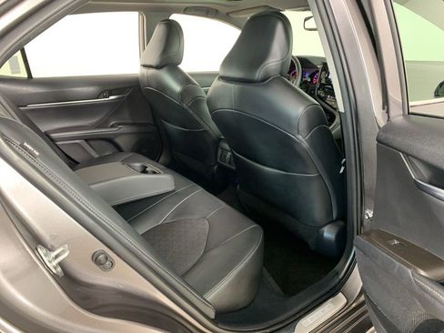 Used 2022 Toyota Camry XSE FWD image 36