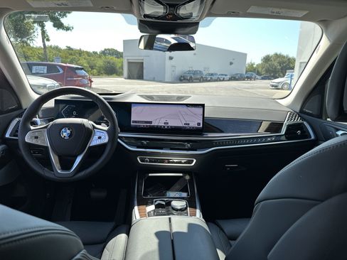 Certified 2026 BMW X7 xDrive40i AWD/4WD image 24