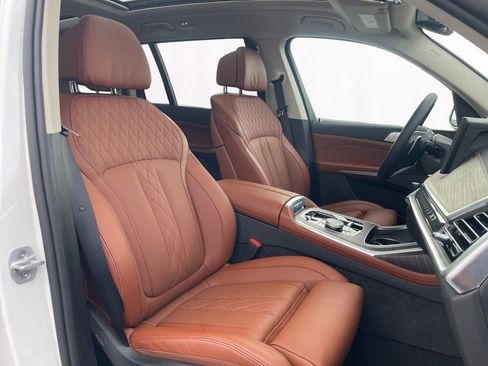 Used 2026 BMW X7 xDrive40i image 15