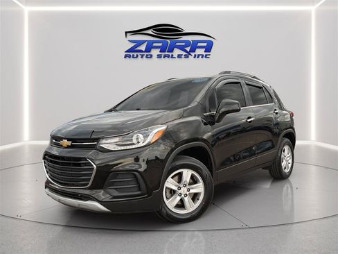 Used 2019 Chevrolet Trax LT w/ LT Convenience Package AWD/4WD image 1