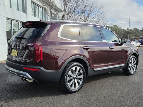 Used 2022 Kia Telluride S image 4