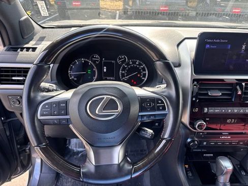 Used 2023 Lexus GX 460 Premium w/ Premium Package AWD/4WD image 25