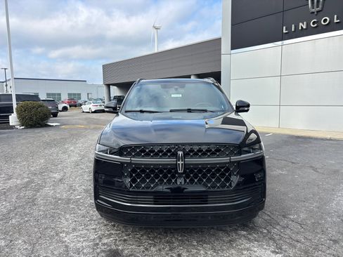 New 2026 Lincoln Navigator L Reserve image 2