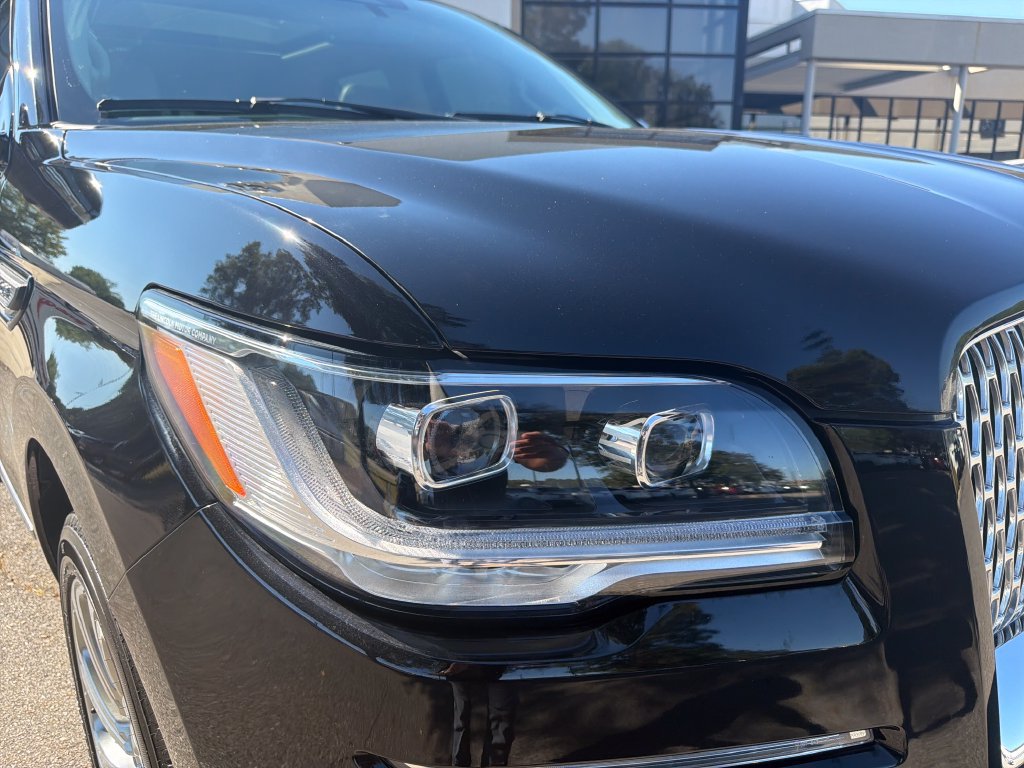 Used 2024 Lincoln Navigator Premiere AWD/4WD image 14