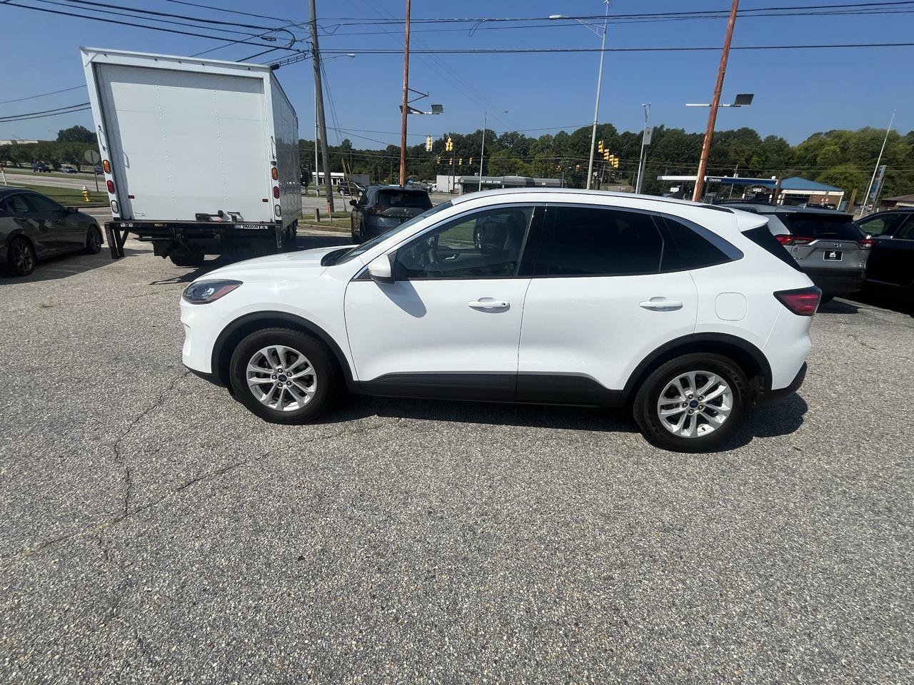 Used 2021 Ford Escape SE FWD image 14