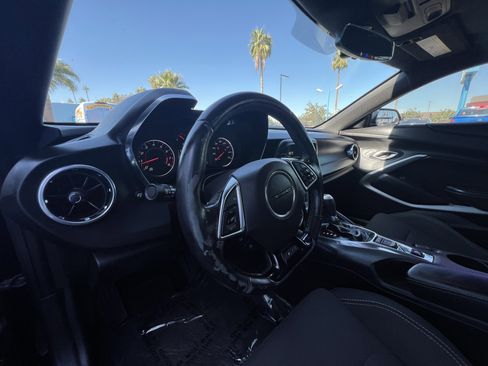 Used 2017 Chevrolet Camaro LT image 10