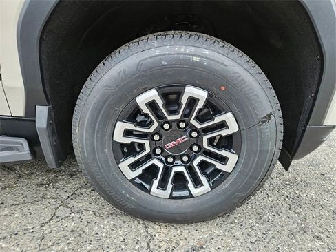 New 2026 GMC Sierra EV Elevation image 8