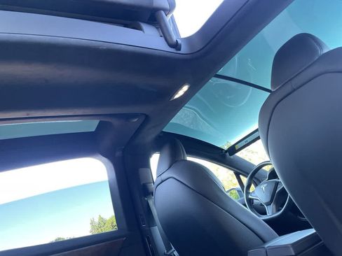 Used 2020 Tesla Model X Long Range AWD/4WD image 29