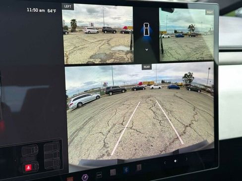 Used 2024 Tesla Cybertruck AWD Crew Cab image 24