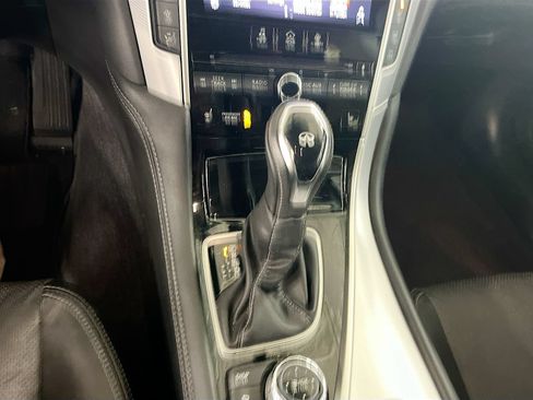 Used 2023 INFINITI Q50 Luxe w/ Cargo Package RWD image 16
